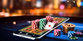 Fruit machine feature cards with privacy tips for Bangladesh users